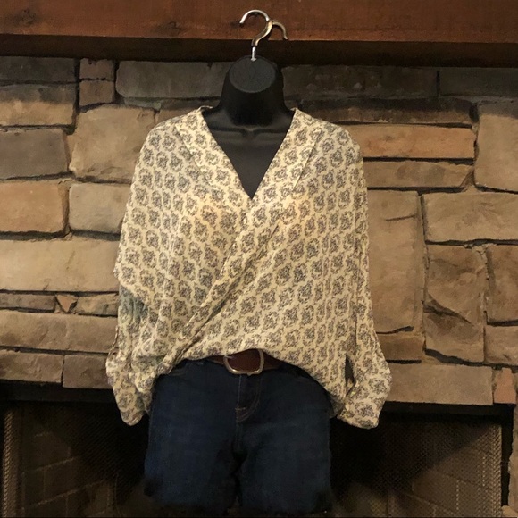 Top - Picture 6 of 7